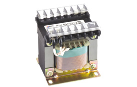 安全使用控制變壓器的要求，由控制變壓器生產(chǎn)廠家旗正電氣告訴你如下： 