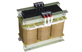 “人體觸摸控制變壓器會(huì)被電嗎?”相信大家對(duì)這個(gè)話題都比較關(guān)注吧！那人體觸摸到控制變壓器到底會(huì)不會(huì)觸電呢？這個(gè)可不是一句話就說(shuō)的清楚地哦，詳情旗正告訴你如下：