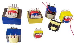 控制變壓器的家庭成員有個小小體型的EI型插針式變壓器，但是你可不要被它外表欺騙哦，它雖不大但是作用可是不能小看的！