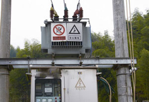 古時候行軍打戰(zhàn)時那些主帥總會說：知己知彼百戰(zhàn)不殆。其實這句話一直都是實用的，目前這個日益進步的社會更是要知己知彼的，就連企業(yè)生存也是要眼觀四面，耳聽八方的！那作為控制變壓器行業(yè)的我們來說，當今變壓器行業(yè)現狀如何？我們又從哪里了解如今的現狀呢？旗正為你簡單分析七點：